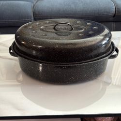 Large Baking Pan with Lid