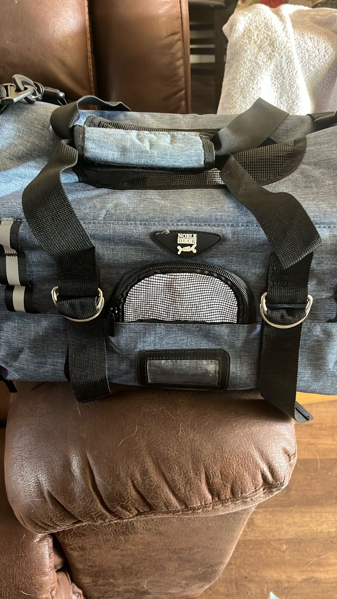 Doggy carrier no shipping