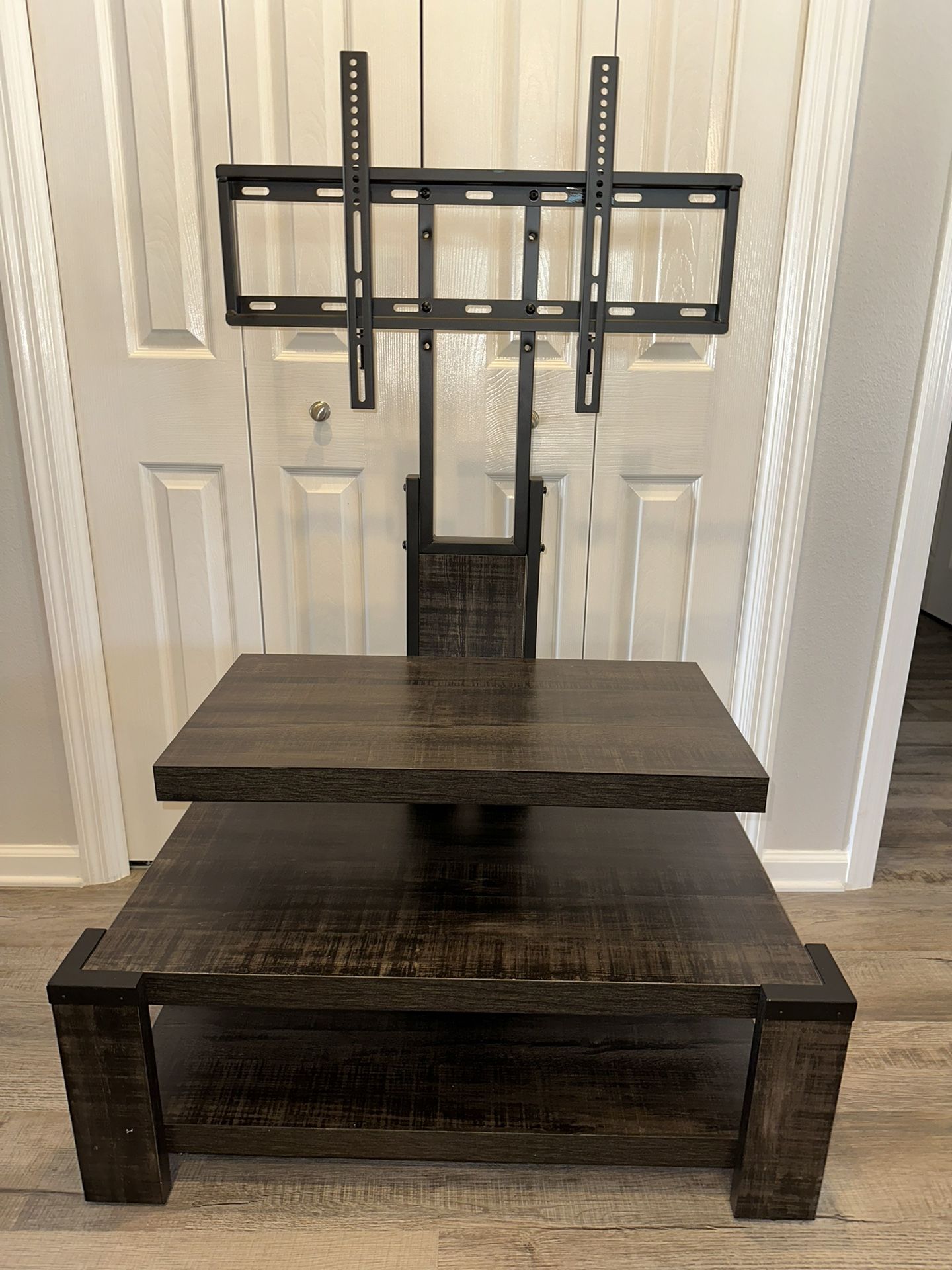 FLAT SCREEN TV STAND