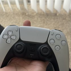 Play Station 5 Controller Used Great Conditions 