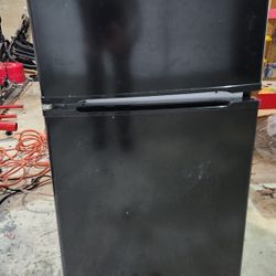 Barely Used (3 Months) Mini Fridge