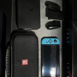 OLED Switch With Dock