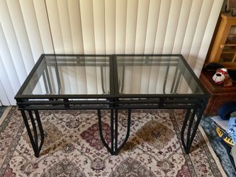 Coffee table 42x21 or end tables 21x21