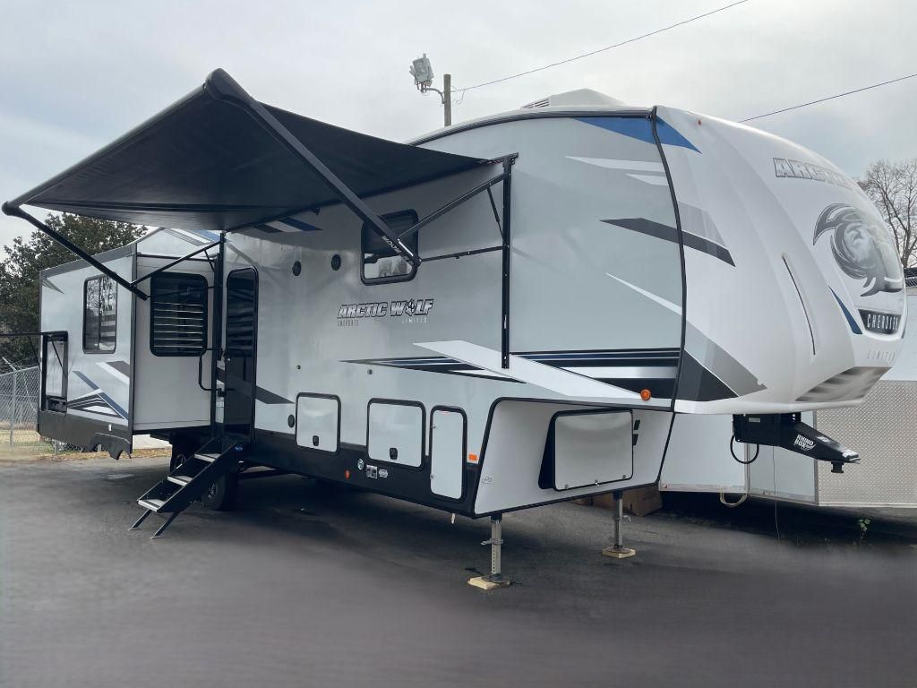 2022 Forest River Arctic Wolf