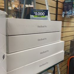 14”MacBook Pro M2 Max 32gb Ram TB SSD