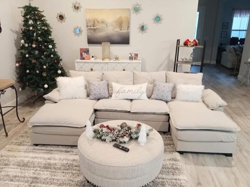 Beautiful U Shape Sectional 