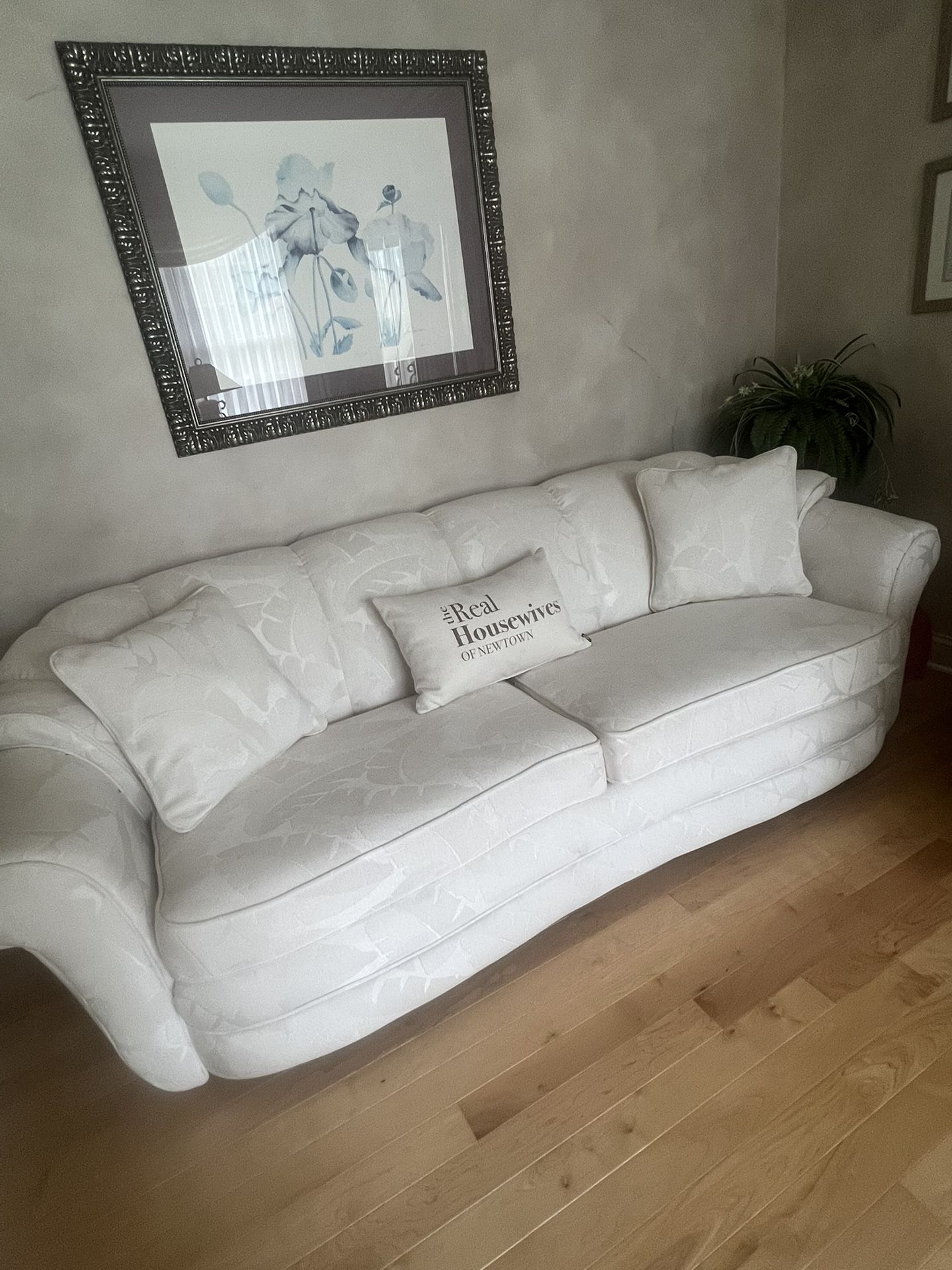 Sofa / Couch With 2 Chairs