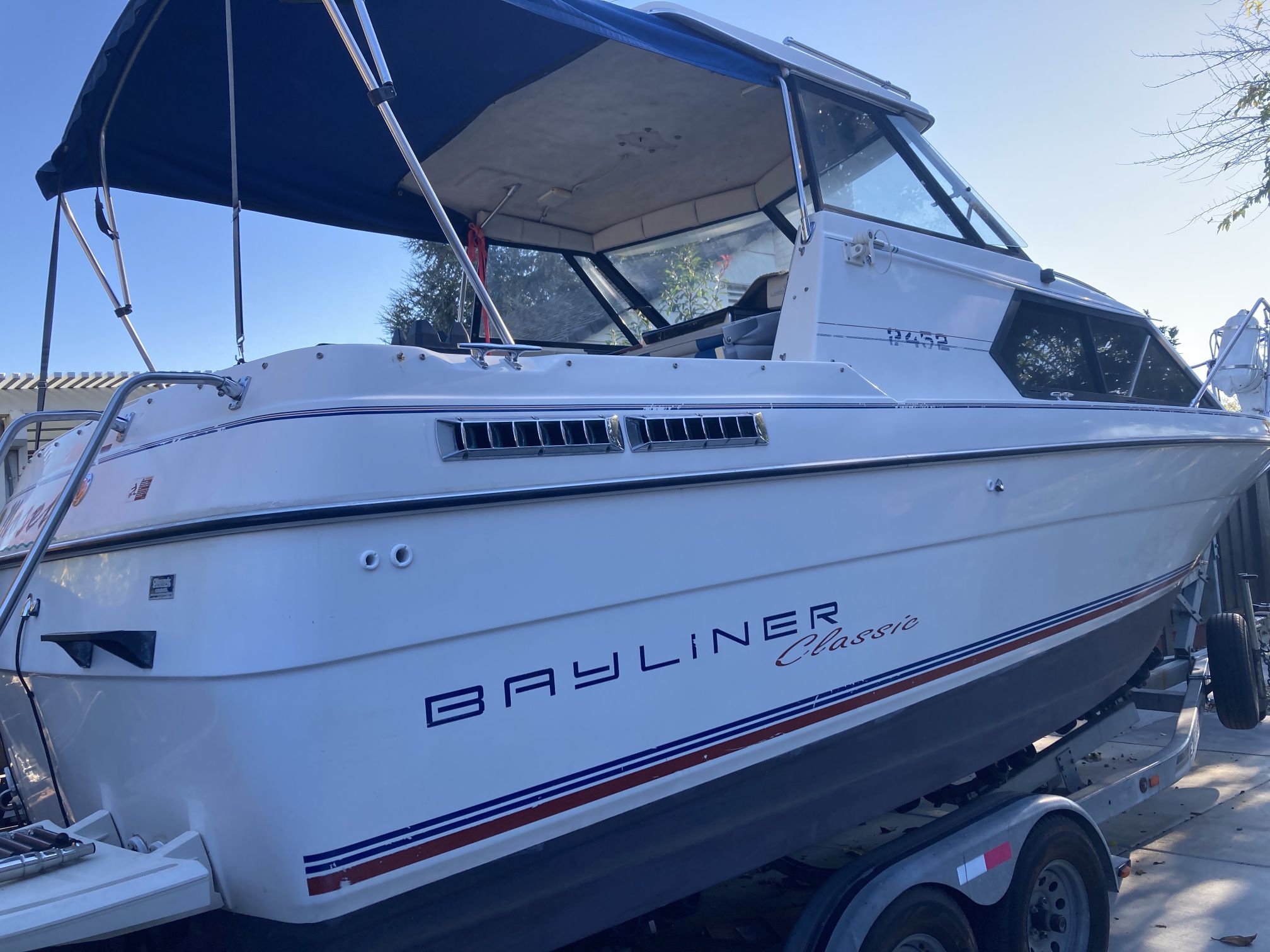1994 Bayliner Classic 2452