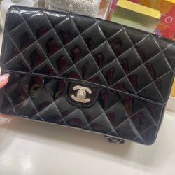 Chanel classic flap bag black