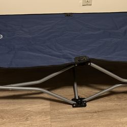 Regalo Portable Kids Travel Cot / Toddler Camping Bed + Carry Bag