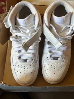 Nike Air Force 1s 07