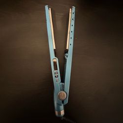BaByliss Pro 1 inch flat iron works good