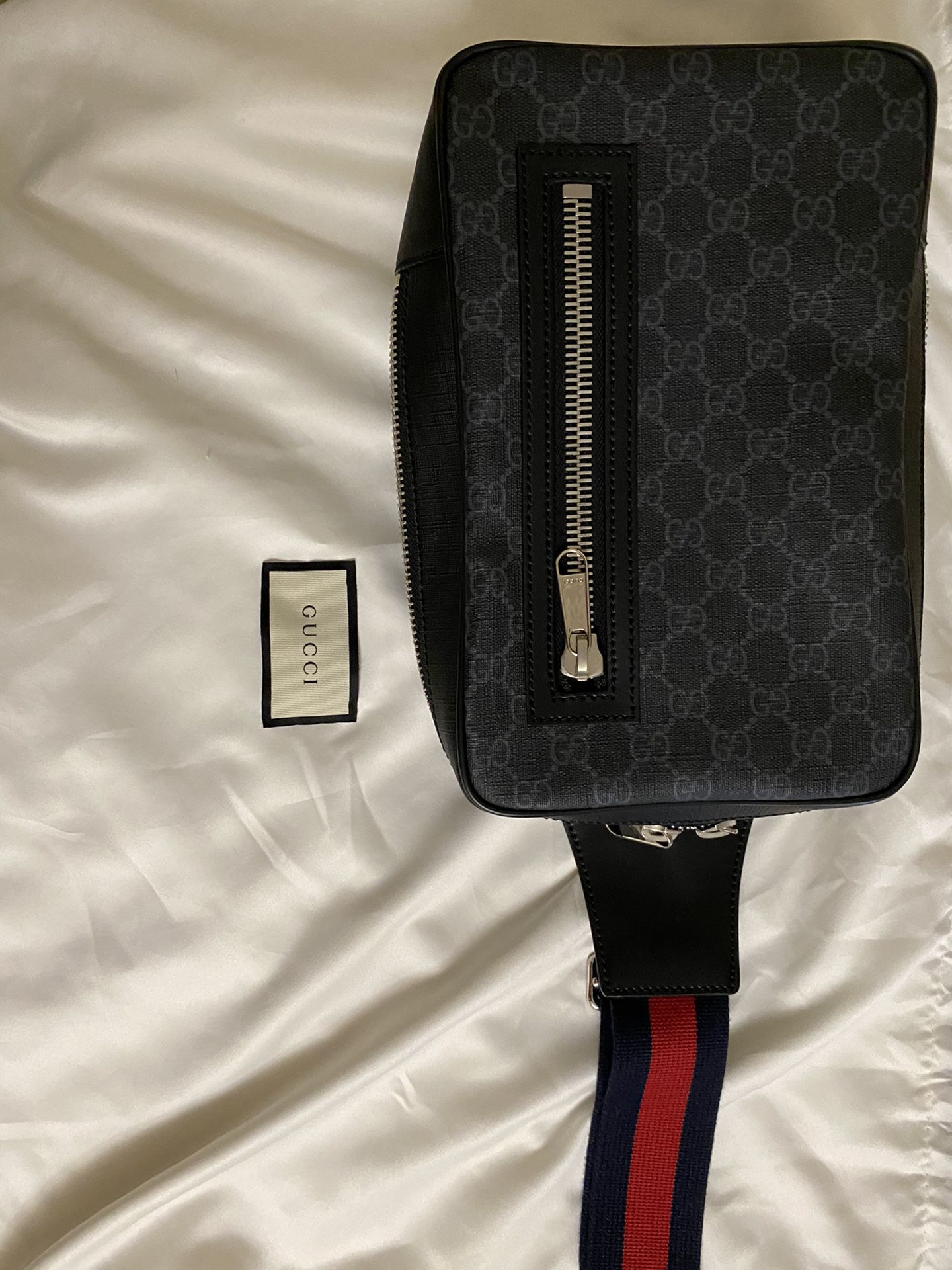 Gucci GG Supreme Bestiary Belt Bag