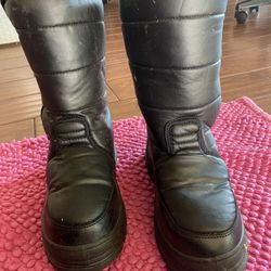 boy girl unisex Black Snow Boot sz 6 junior youth Insulated Outdoor Winter
