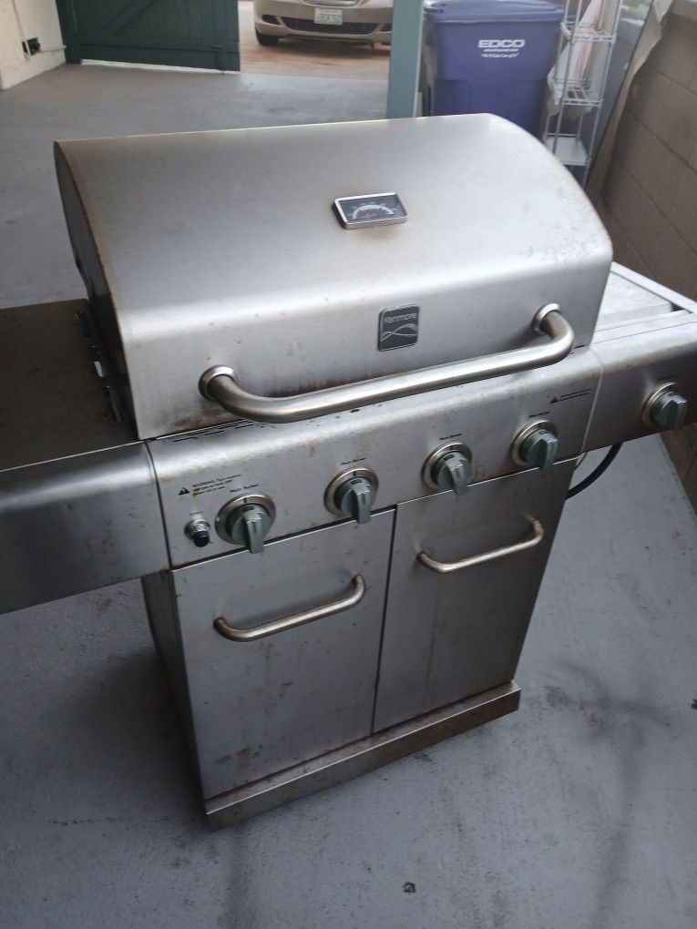 BBQ GIRL Kenmore BY NEXGRILL 5BURNERS All Stanlles Steel Very Clean