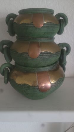 Decorative set of 3 pots