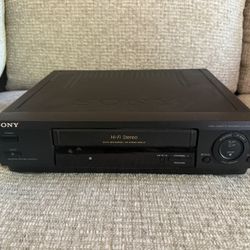 Sony SLV-685HF 4 Head 19 Micron HiFi VHS Stereo VCR Tested Working 