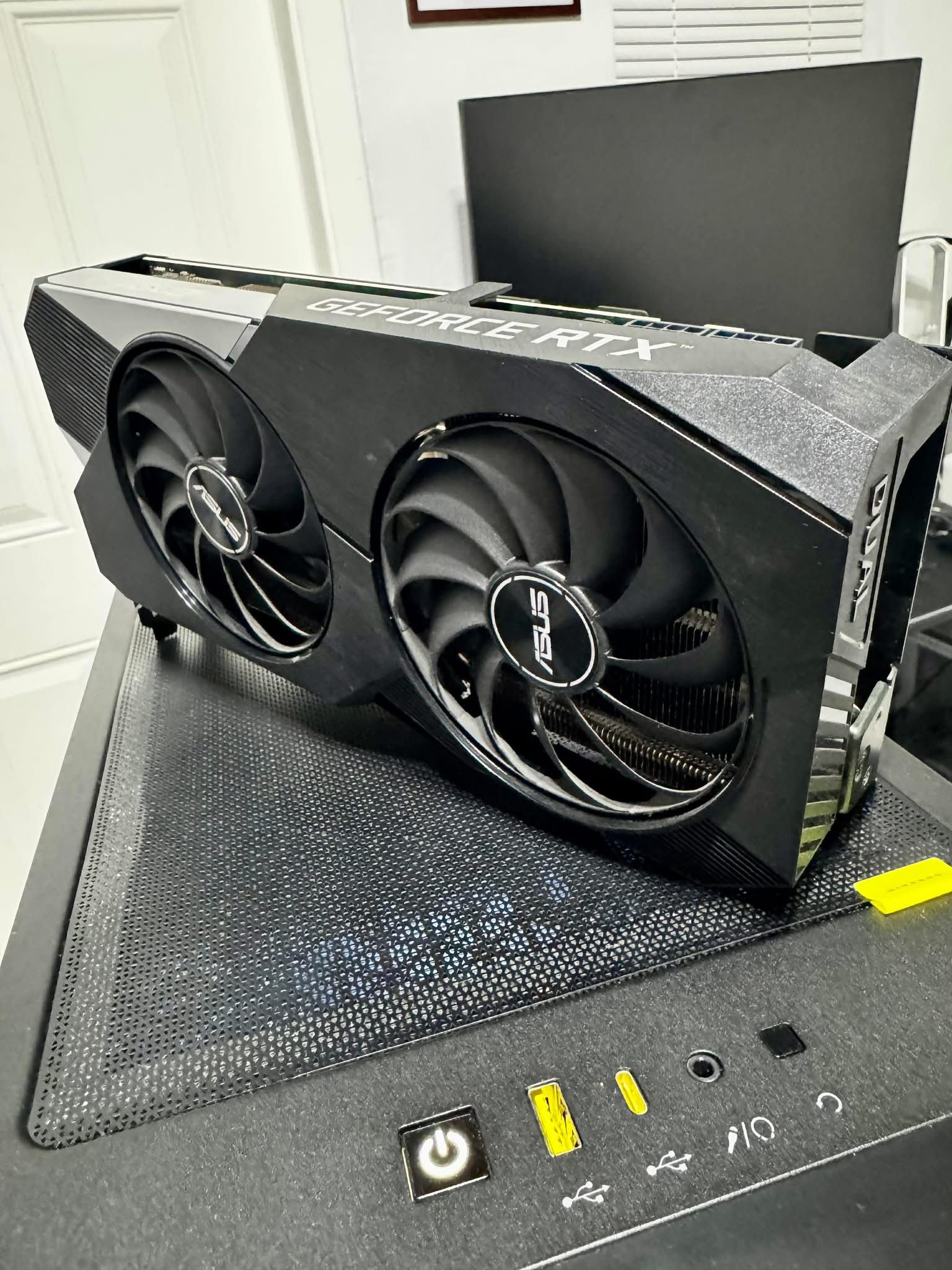 ASUS Dual GeForce RTX 3070 OC Edition