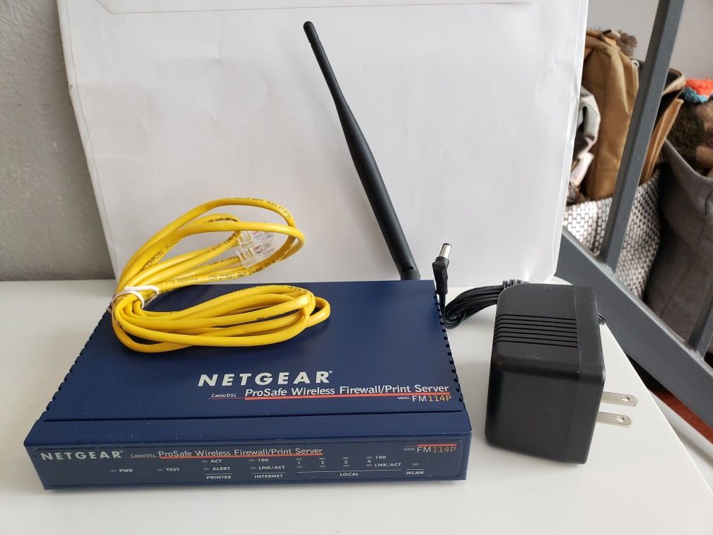 Netgear ProSAFE 4-Port Wireless Firewall/Print Server - Model FM114P