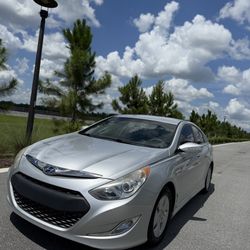 2012 Hyundai Sonata Hybrid