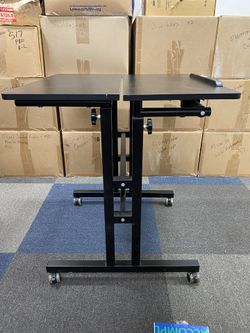 Multiuser Table / Desk 