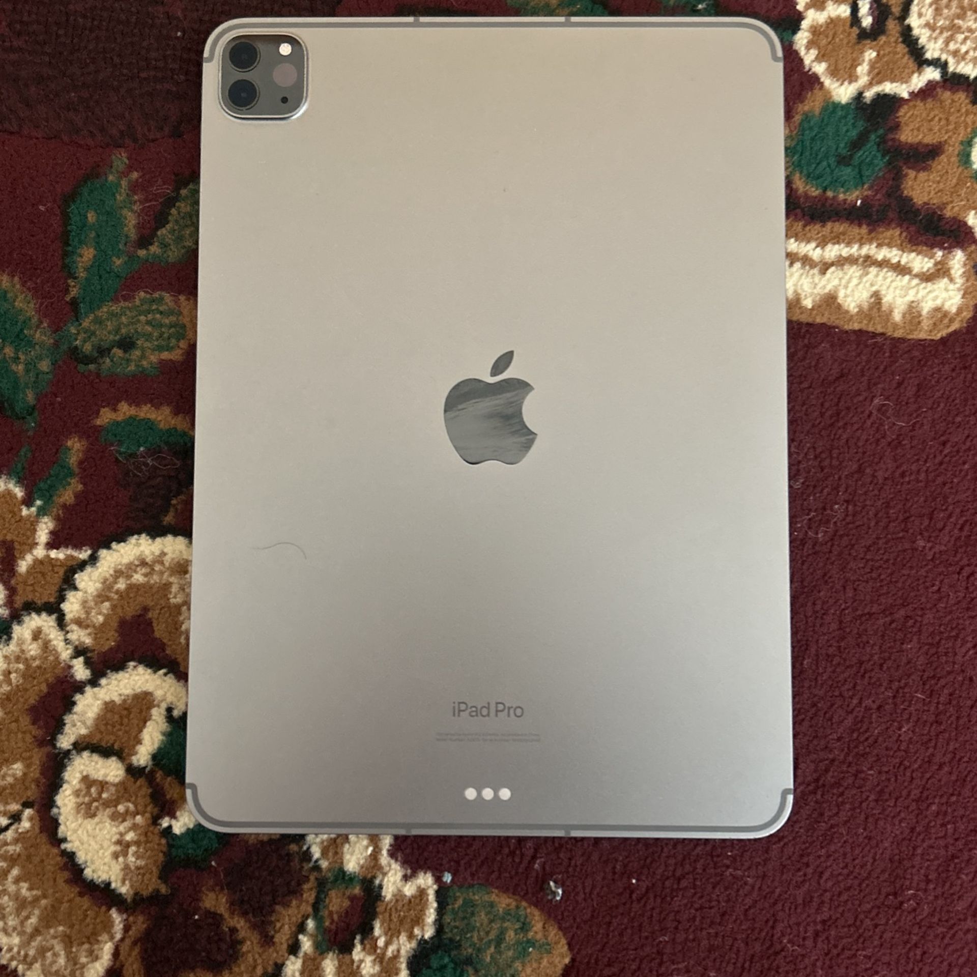 iPad Pro M2 2022 128G Cellular And WiFi With Warranty 