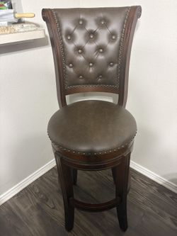 Bar stool