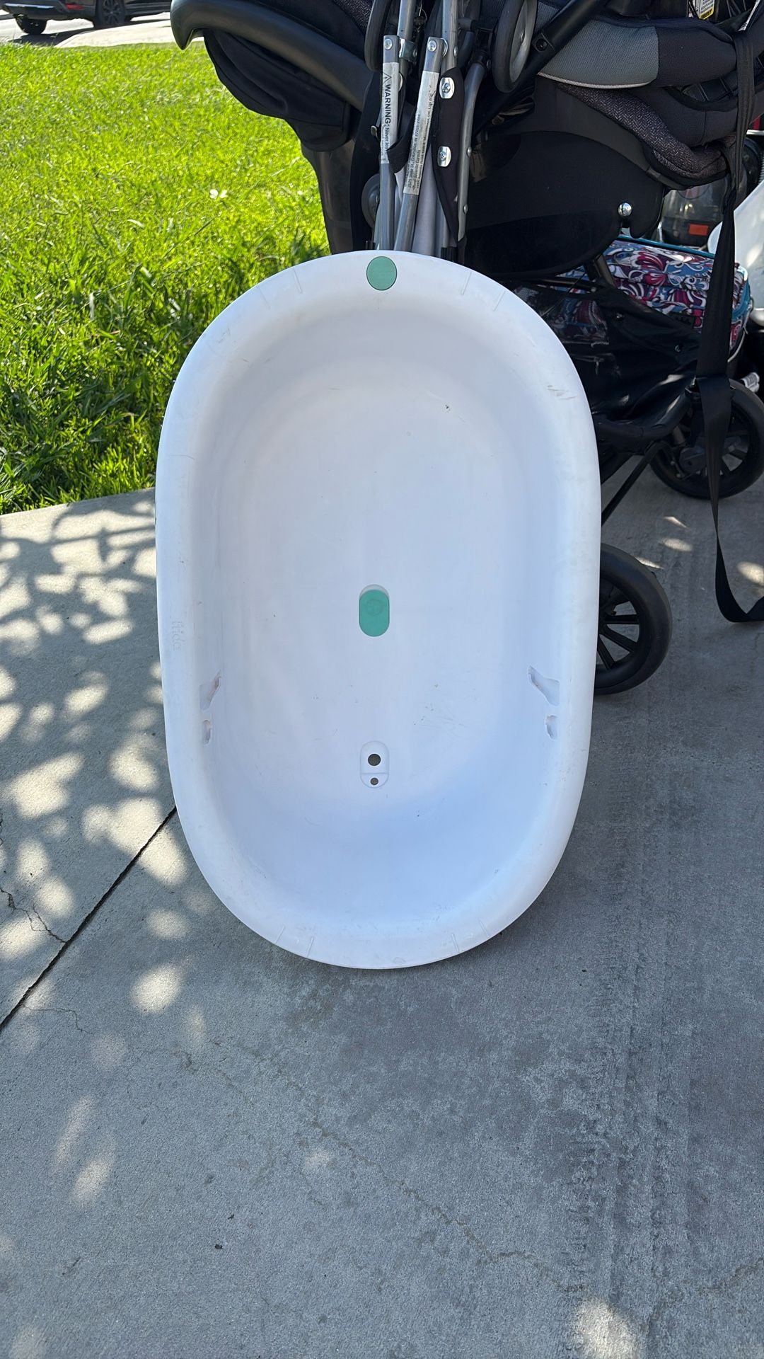 Frida Baby Tub