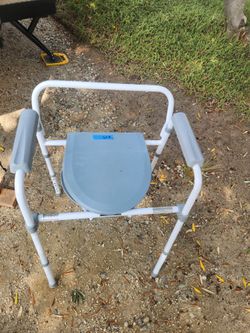 Comode 20$ toilet