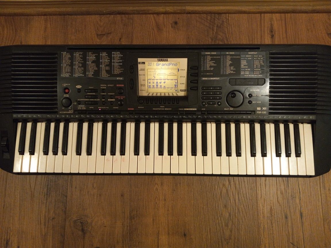 Yamaha PSR-530 keyboard
