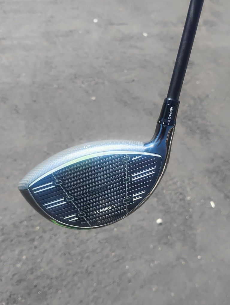 Golf Clubs! TaylorMade Qi 35 Driver! W/Ventus Shaft!