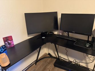 Office/gaming Set Up