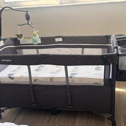 Baby Bassinet 5-in-1  ADOVEL/ Bedside Sleeper with Matter And Table – Excellent Condition 