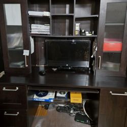 Saunders Brown Office Desk w/ Matching Hutch *FREE*