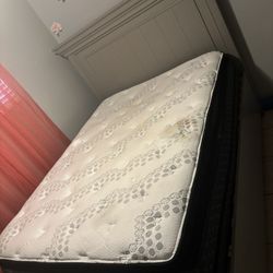 Queen Bed With Frame And Side Dresser 