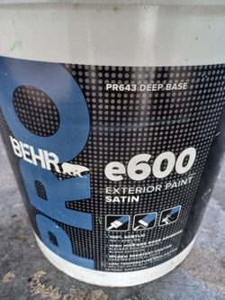 5 gallons exterior satin light green Paint