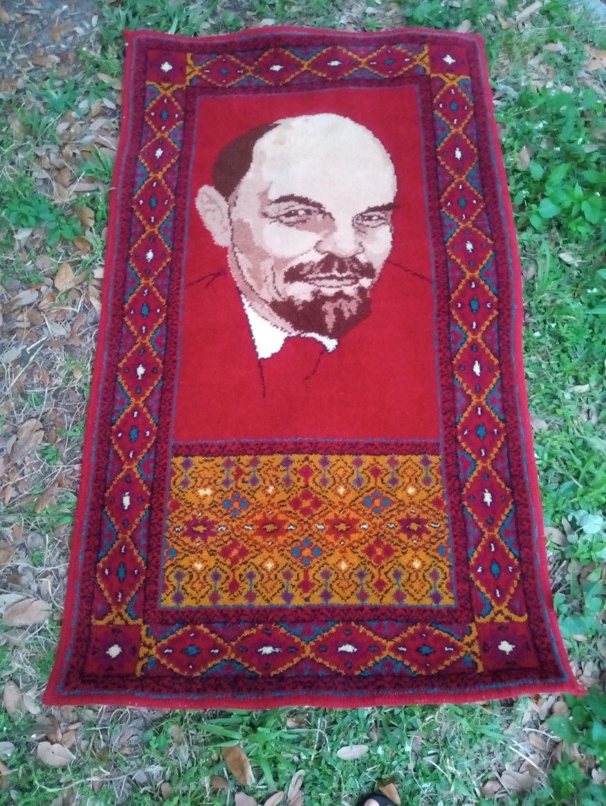 Vintage Vladimir Lenin Collector's Rug / Tapestry