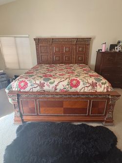 Pulaski Royale King Wood Bed Frame - Solid Wood