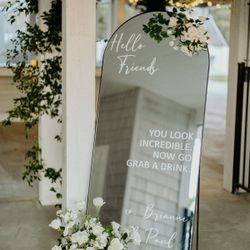Custom Mirror Welcome Sign – Luxury Event Décor for Weddings, Showers, & Special Occasions