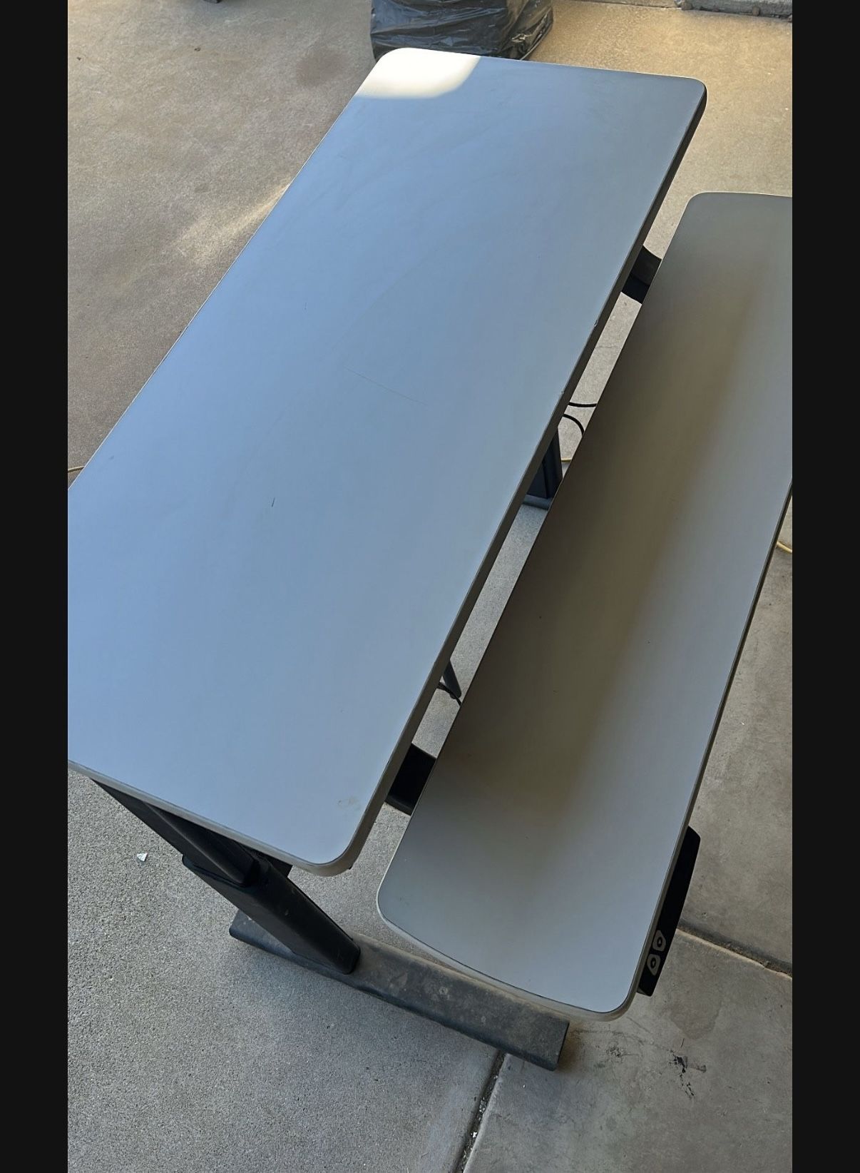 Custom Workstation - Specialty - Bi-level