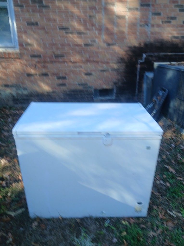 GE Deep Freezer 7.0 Cubic 