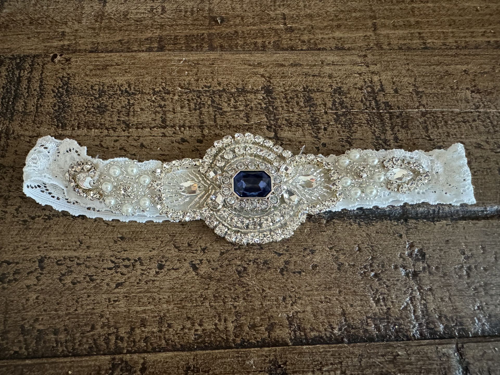 Garter - Unworn Beautiful Blue And Crystal Garter