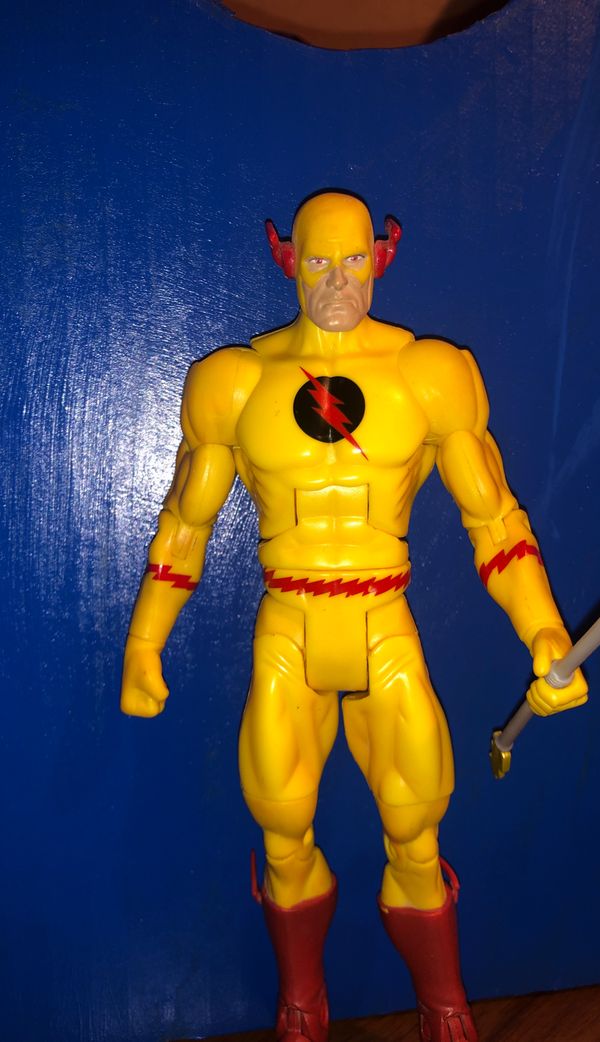 dc reverse flash figure
