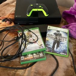 XBOX ONE Controller +Games 