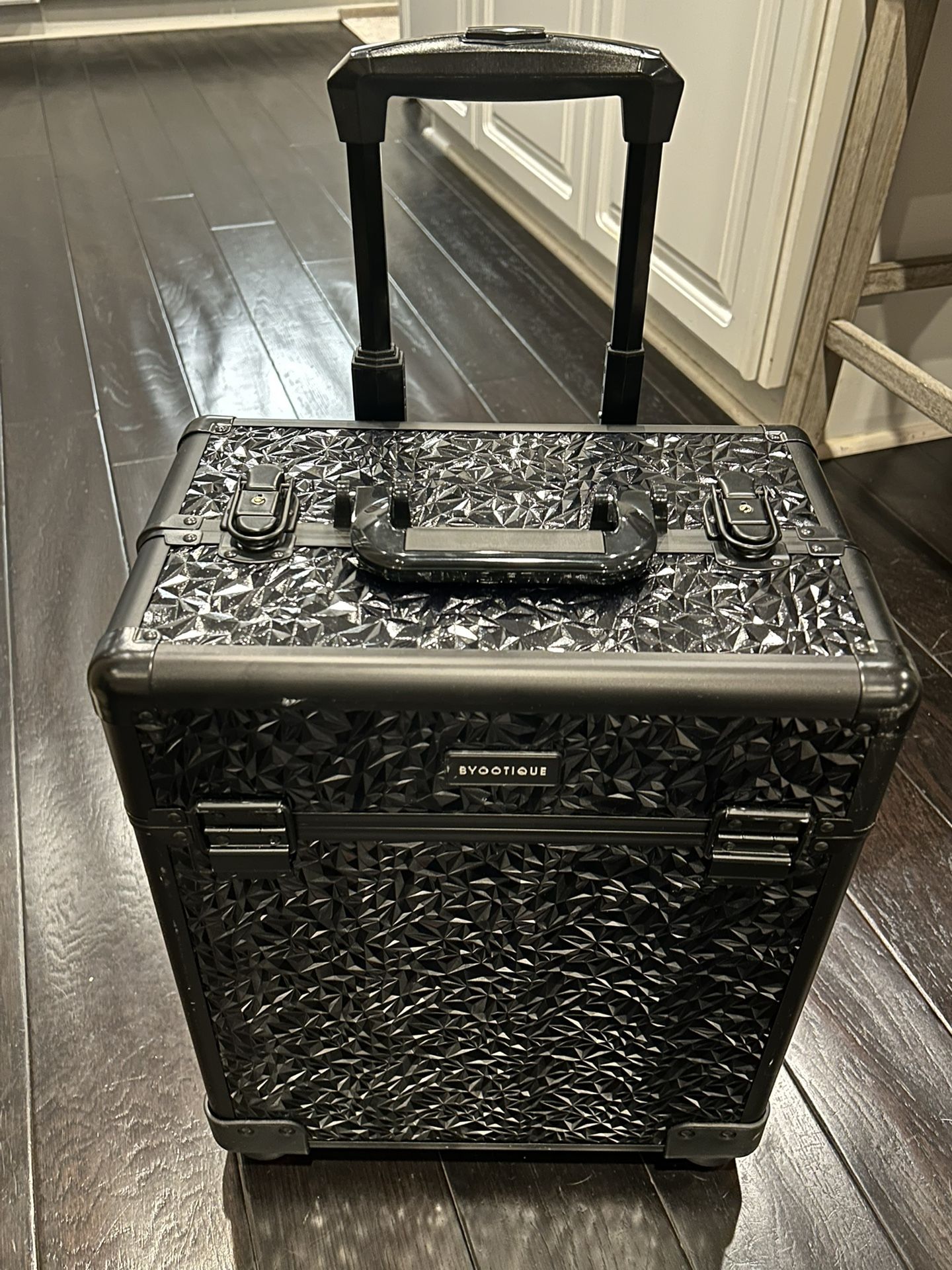 Byootique Make-Up Kit