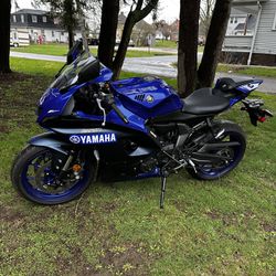 2023 Yamaha R7