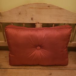 Boxy Silk Pillow 