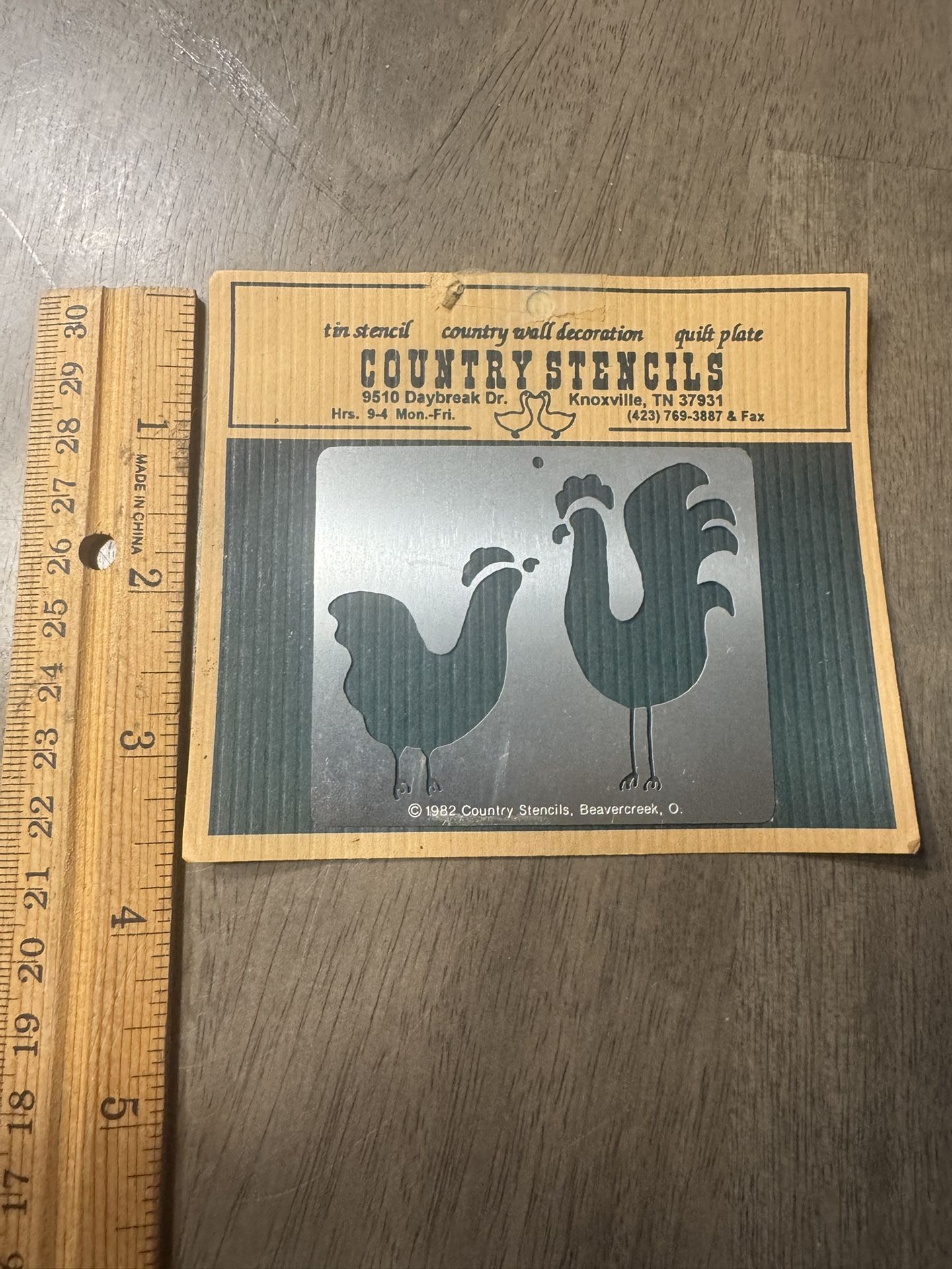 Country Stencils tin stencil - 1982 - NEW