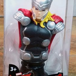 Marvel Avengers • Thor Figure • Paper Weight • Greenbrier Maker ..

A-8