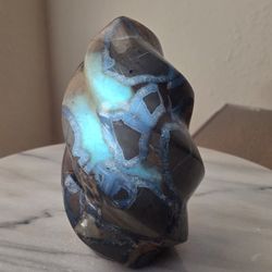 2.3 Lbs (1030g) Septarian Flame Reactive With UV Lights 